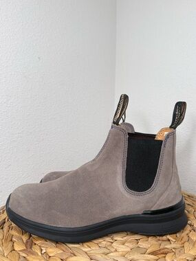 Blundstone 2145 Chelsea Boots Active Series Grey Suede Leather Ultra Light NWOT